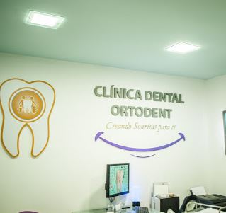 Implante en Málaga Clínica Dental ORTODENT